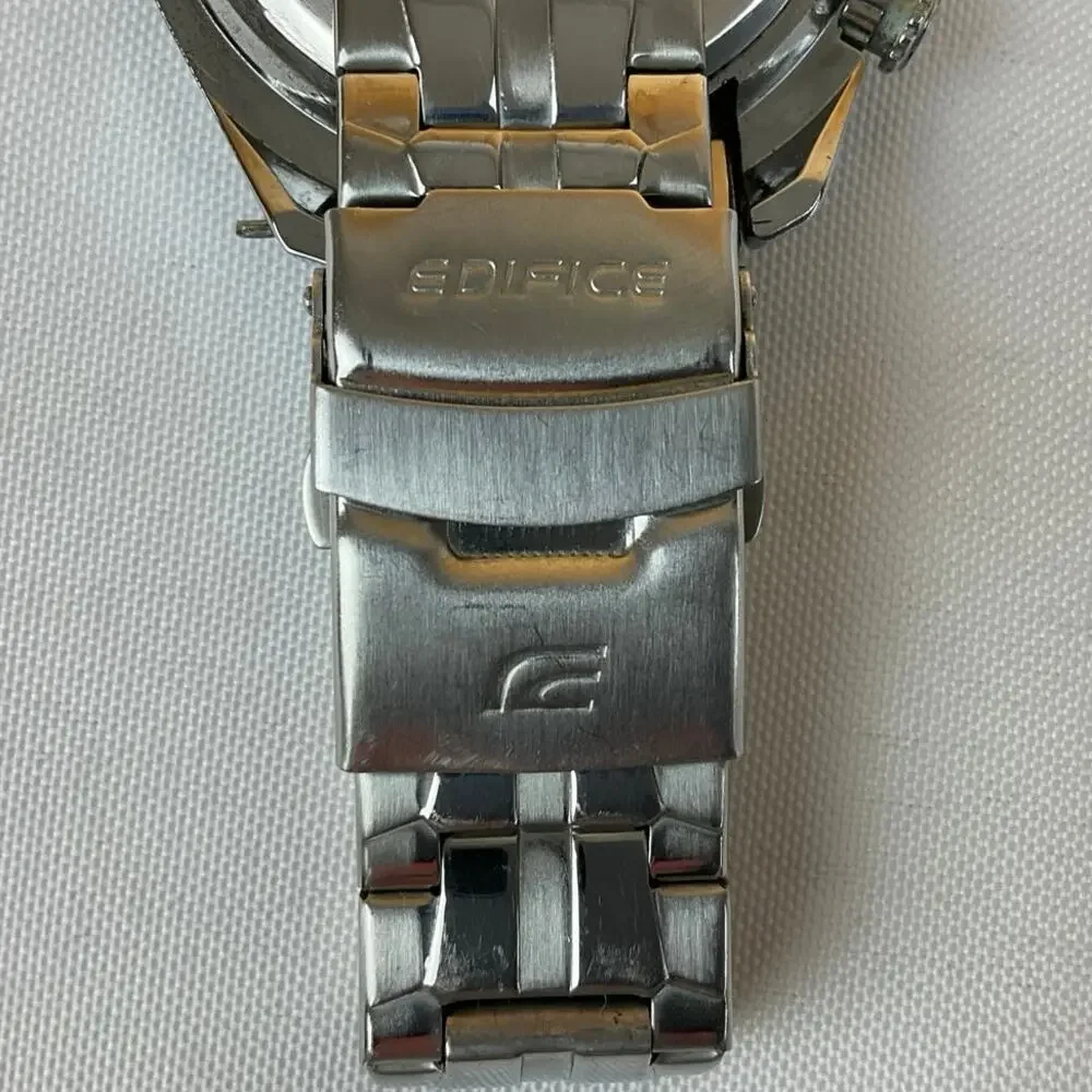 Pre-Owned Men's Edifice Casio Watch, Silver- Needs a battery
